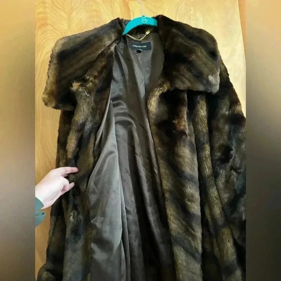 Jones New York Faux Fur Coat Size XL EUC - Picture 7 of 15